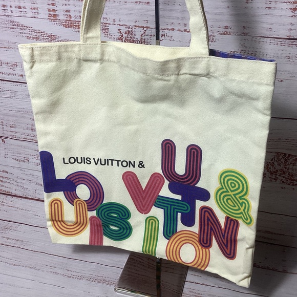 Louis Vuitton Canvas Bag Authentic NEW - Picture 2 of 3